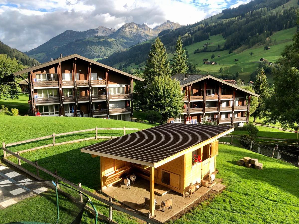 Reka-Feriendorf Lenk Hotel Buitenkant foto